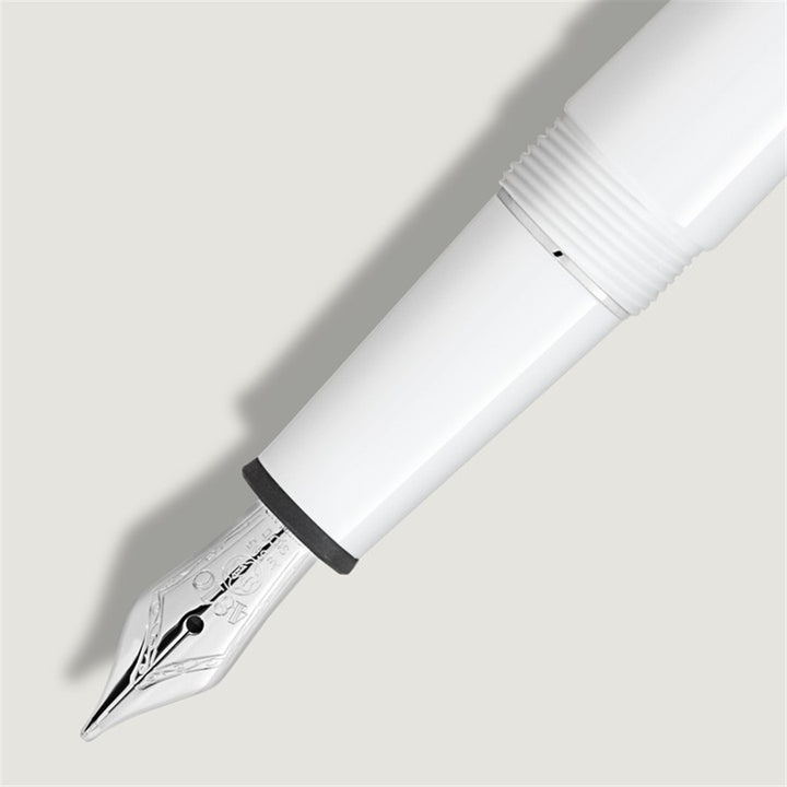 Meisterstück White Classique Fountain Pen - M