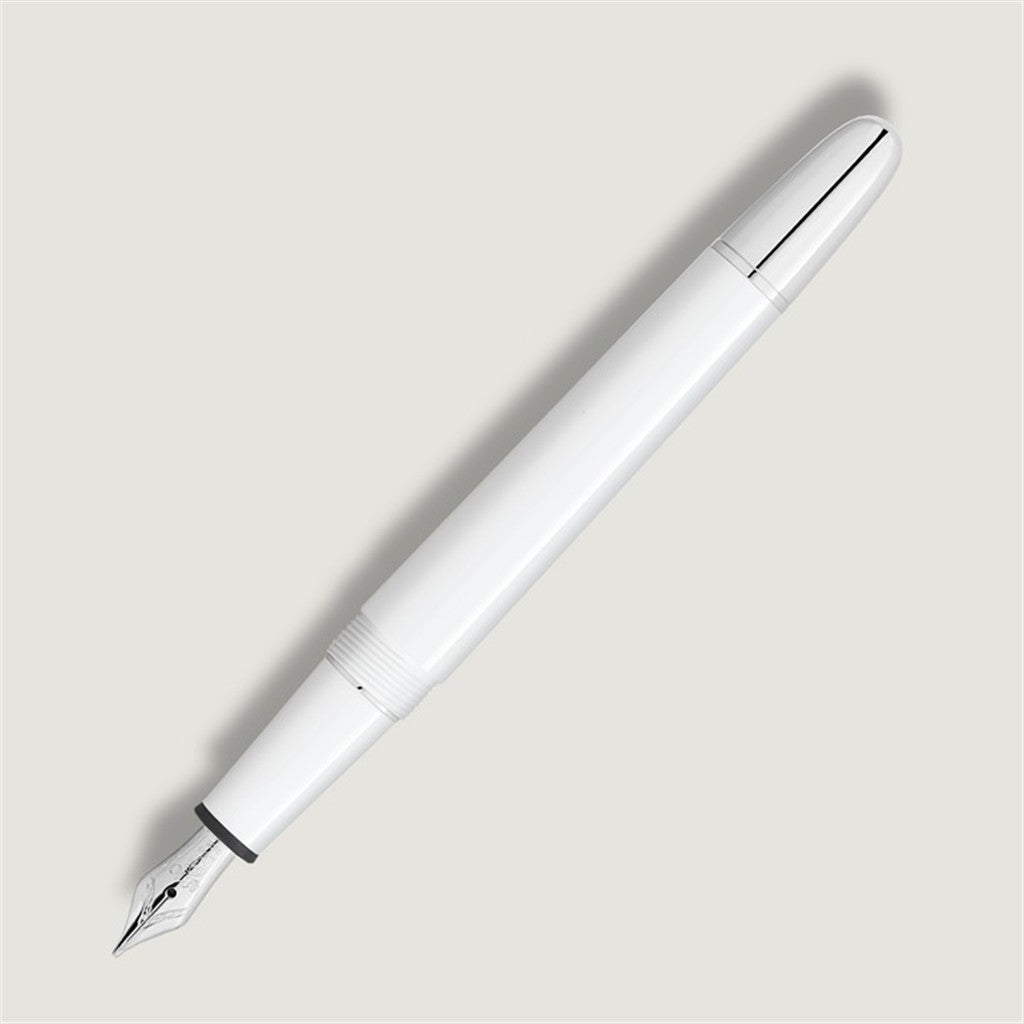 Meisterstück White Classique Fountain Pen - F