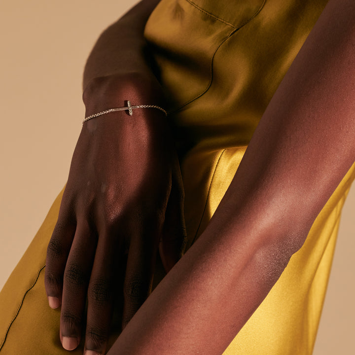 Classic Chain Cross Bracelet in Silver